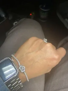 34b5d30c 260f 5778 b28c 571589399d35 jpeg 225x300